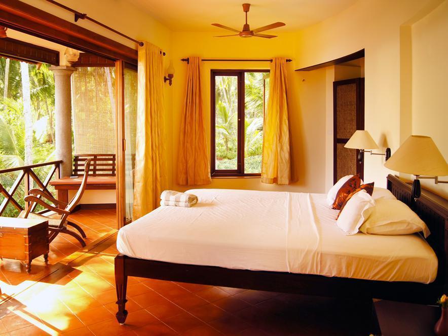 Hotel Ananda Lakshmi Ayurveda Retreat Chowara Exterior foto